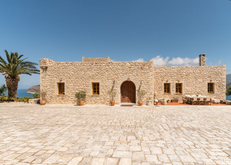 General_Exterior_Night_001_1