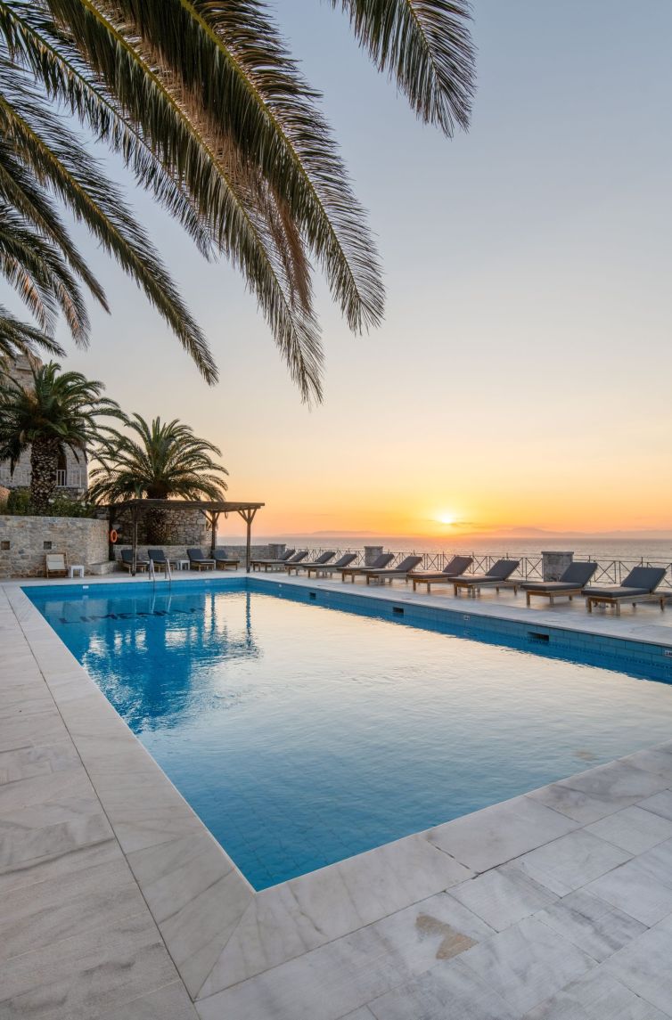 General_Exterior_Night_087