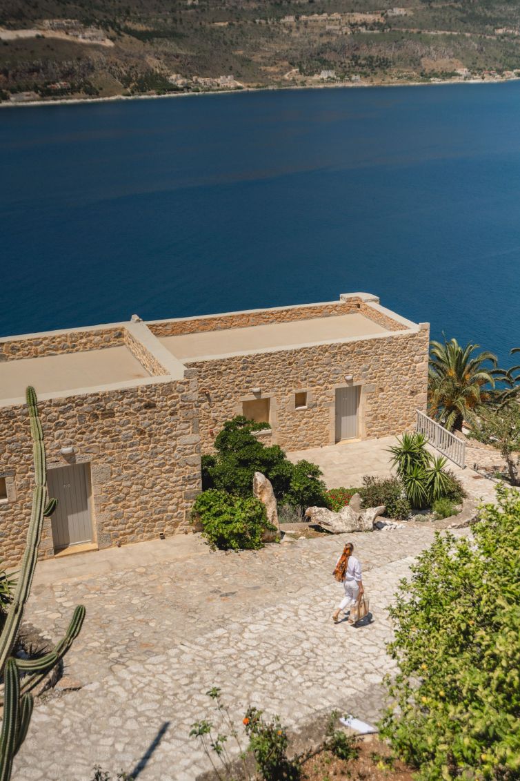 General_Exterior_Night_143