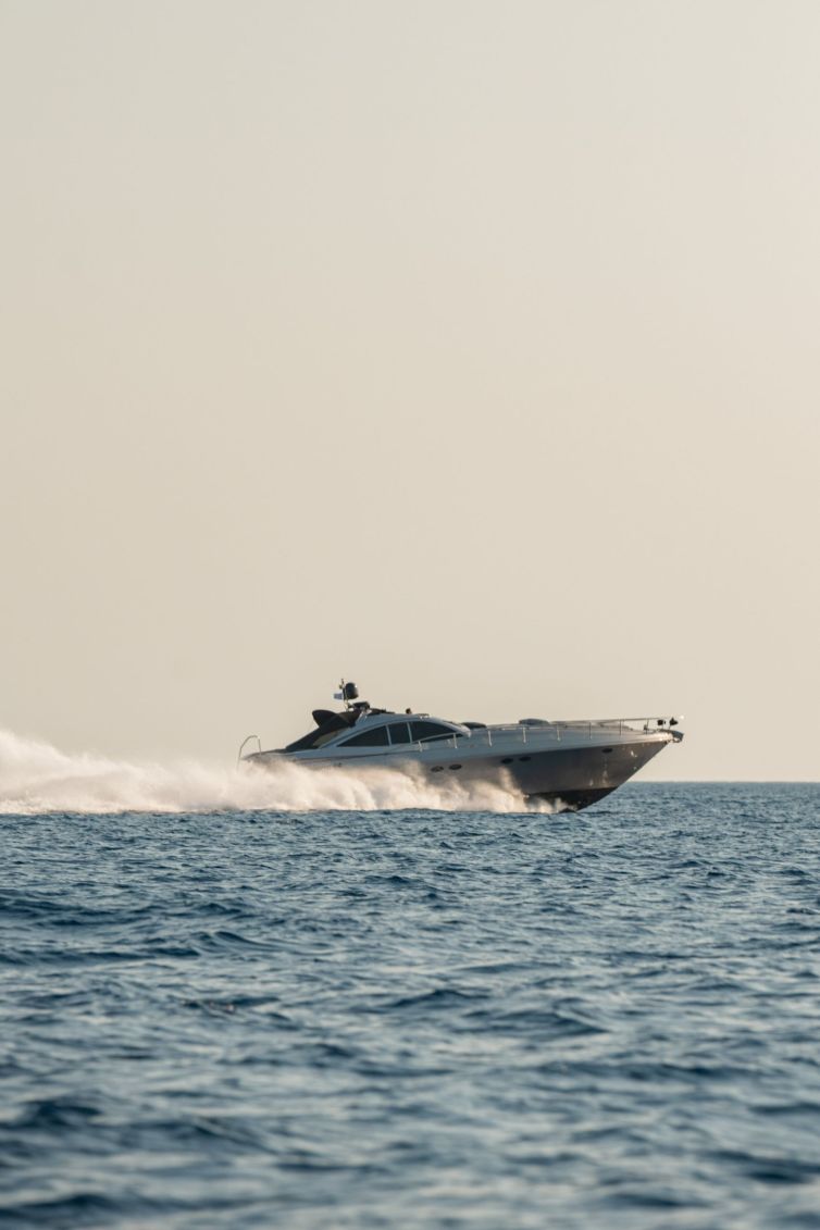 Yacht_Pershing_Mykonos_161
